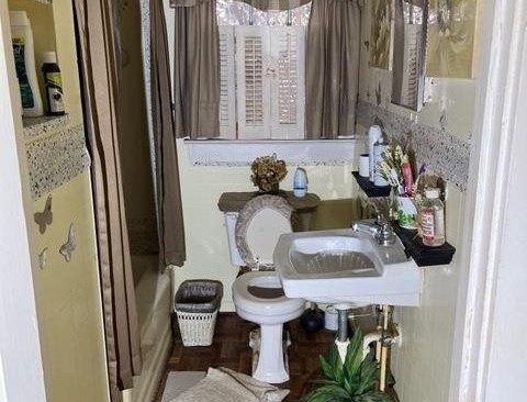 Pickens SC bathroom before renovation by Elevation Home Partners
