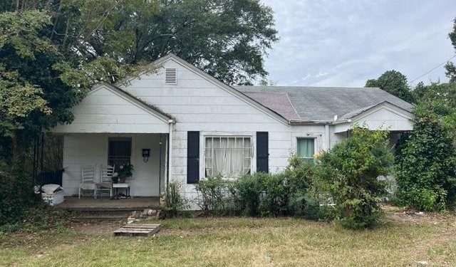 Pickens SC exterior before renovation by Elevation Home Partners